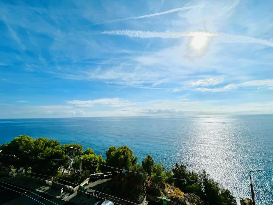 Suite Sunset 21 - Fronte Mare Сан Ремо Екстериор снимка