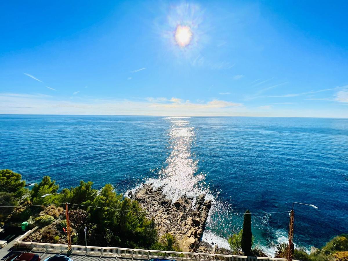 Suite Sunset 21 - Fronte Mare Сан Ремо Екстериор снимка