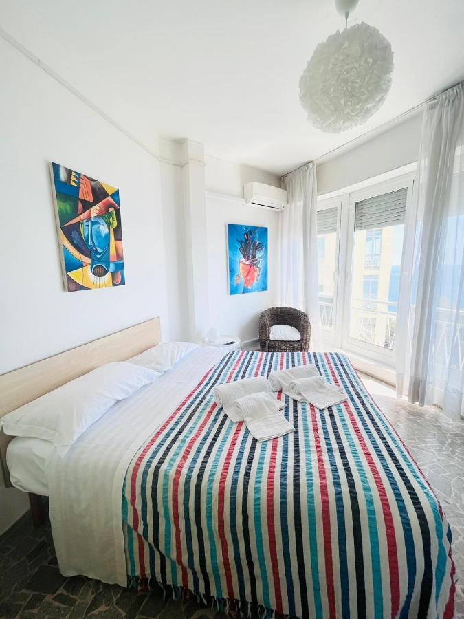 Suite Sunset 21 - Fronte Mare Сан Ремо Екстериор снимка